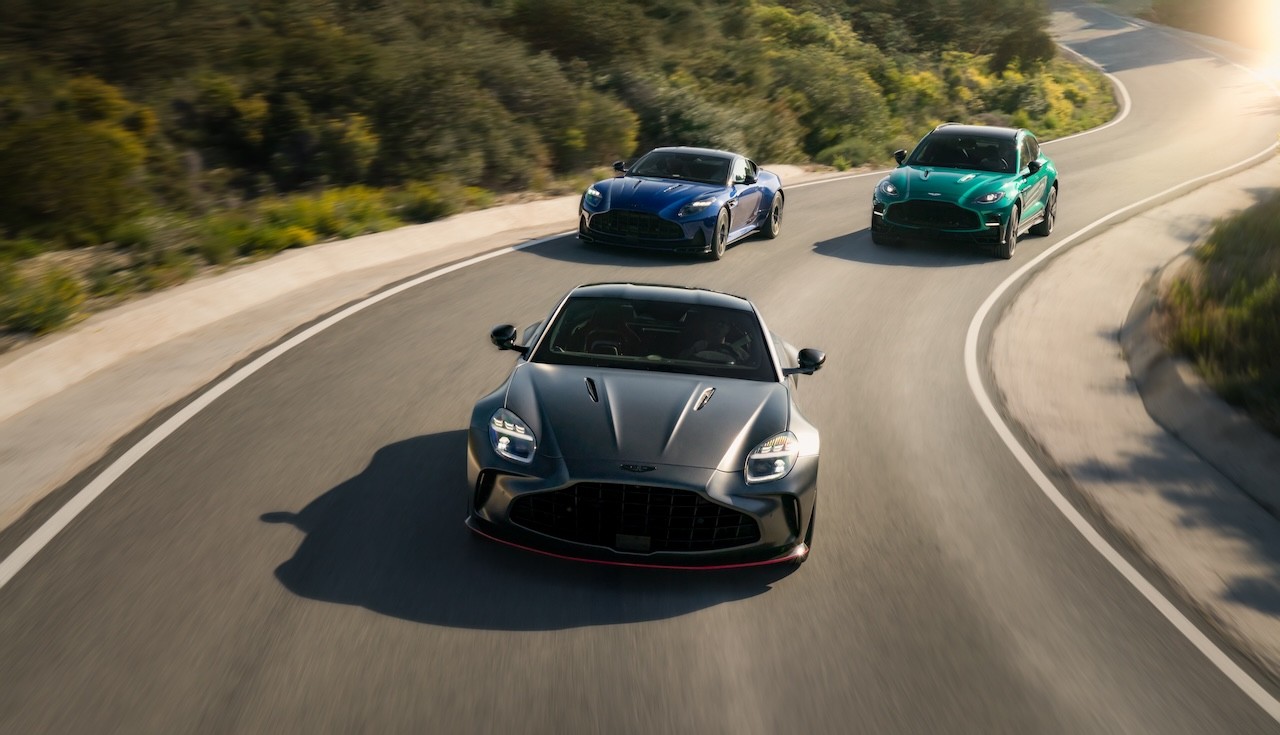 aston-martin-car-3-1783941113.jpg