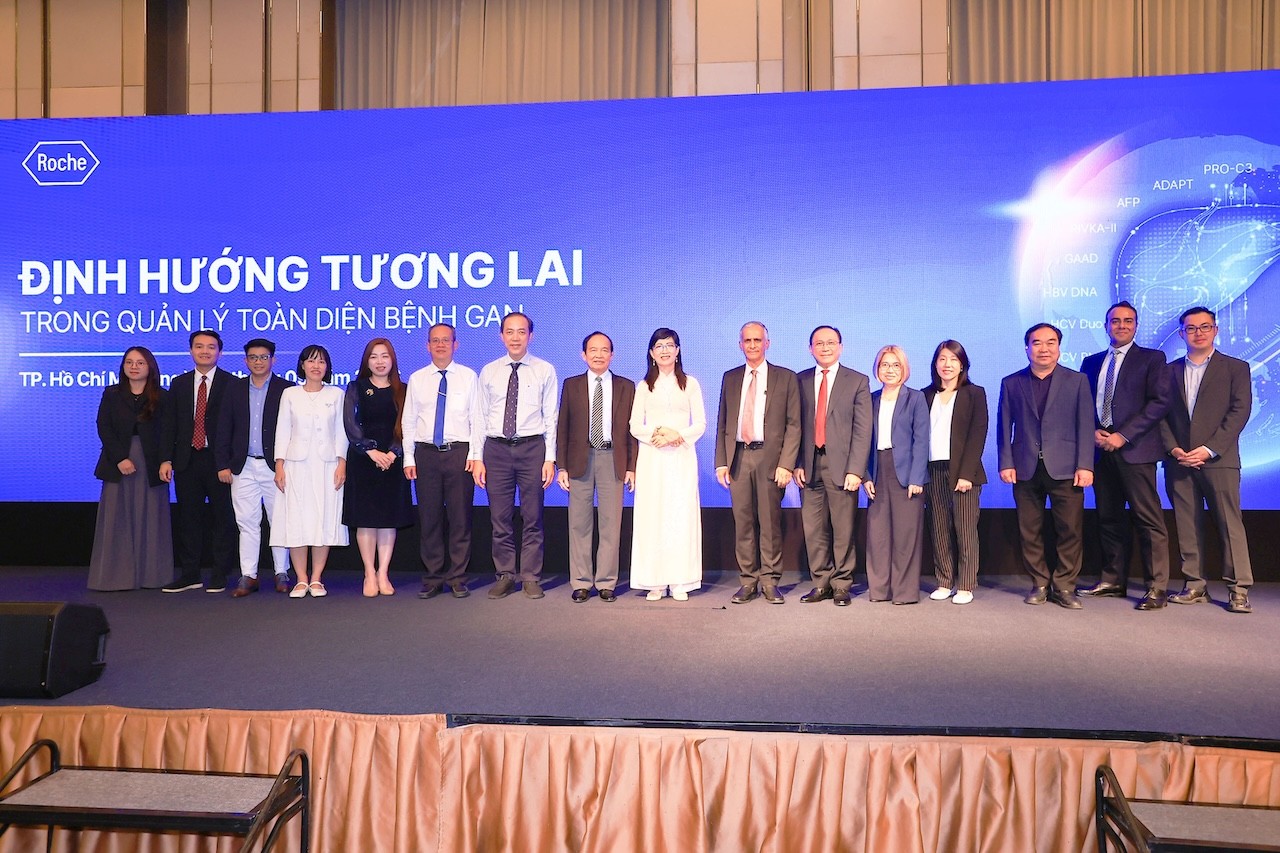 group-photo-hcm-1790569543.jpg
