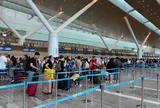 Sân bay Tân Sơn Nhất tấp nập ngày 25 Tết, check-in thuận tiện