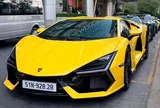 Lamborghini Revuelto đầu tiên tại Việt Nam ra biển: Xe đắt ngang 4 căn chung cư cao cấp nhưng tiền biển 'check var' xong mới bất ngờ