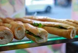 Bán bánh mì 5.000 - 25.000 đồng, lãi chỉ 10 -15% nhưng mỗi lần xuất hóa đơn điện tử mất 500 đồng, hộ kinh doanh gặp khó: Cục Thuế nói gì?