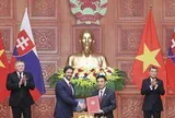 Việt Nam, Slovakia trao nhiều văn kiện hợp tác quan trọng