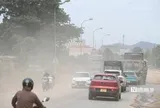 Người dân Hà Nội khổ sở sống chung với bụi bẩn, ô nhiễm bên dự án mở rộng Quốc lộ 6