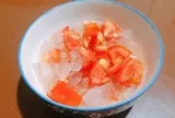 Người phụ nữ rất mê ăn cà chua với 1 loại gia vị, 3 tháng sau đi khám bác sĩ ngạc nhiên: "Cô đã ăn gì vậy?"