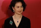 Bóc giá trâm cài phỉ thúy cổ Cartier 1927 của con gái Vua sòng bài Macau: Đỉnh cao trang sức cổ