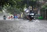 Miền Bắc sắp kết thúc chuỗi ngày nắng nóng “đổ lửa”, cảnh báo thời tiết cực đoan xuất hiện