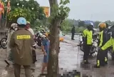 Hai cha con từ TPHCM đi mô tô phân khối lớn gặp nạn trên Quốc lộ 1