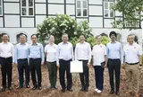Tổng Bí thư, Chủ tịch nước Tô Lâm trồng cây tại Vườn Bách thảo Singapore
