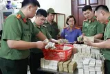 Hàng tỉ tiền công đức tại đền Kỳ Cùng đã bị “ăn chặn” như thế nào ?