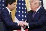 Ông Trump: Fed sẽ sai lầm nếu tăng lãi suất