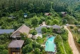 Nam NSƯT ly hôn vợ kém 18 tuổi: U60 sống bình yên trong cơ ngơi 12.000m2, tận hưởng cuộc sống điền viên "trồng rau nuôi cá"