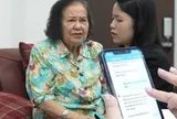 Câu chuyện ám ảnh trong "Bẫy 2": Nữ nhân viên lấy lòng tin cựu giảng viên 86 tuổi rồi quay ngoắt "Bà sống sao để con nó bỏ mặc"