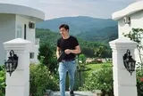 Nam diễn viên giàu nhất miền Bắc: Vợ là "thanh mai trúc mã", xây biệt thự xa xỉ như khách sạn 5 sao