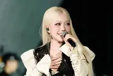 Nữ ca sĩ Việt ăn bánh tráng qua ngày để tiền làm nhạc: Concert cháy vé phút mốt, 10 năm flop đổi lại ngày rực rỡ