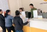 Phát hiện người phụ nữ SN 1954 rút 40 triệu đồng để giao dịch chuyển khoản, công an khẩn trương xác minh làm rõ