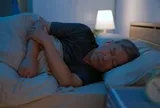 Giấc ngủ liên quan đến tuổi thọ? Bác sĩ nói thẳng: Thường xuyên thấy 4 dấu hiệu này khi ngủ, có thể tiểu đường, ung thư đang "cận kề"