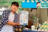 Nam diễn viên đình đám mở xe cà phê trên đường Bùi Đình Tuý, phường Bình Thạnh