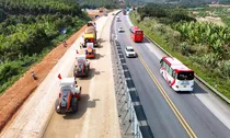 Đại công trường cao tốc Nội Bài-Lào Cai vận hành '3 ca 4 kíp', tăng tốc ngày đêm