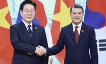 Thủ tướng Lê Minh Hưng hội kiến Tổng thống Hàn Quốc Lee Jae Myung