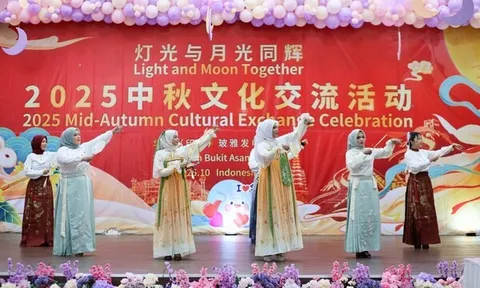 Ánh sáng và vầng trăng cùng soi sáng: CHD mừng Tết Trung thu khắp Đông Nam Á