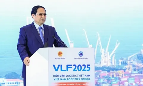 Thủ tướng: Đưa Việt Nam trở thành trung tâm dịch vụ logistics hàng đầu Đông Nam Á, châu Á và thế giới