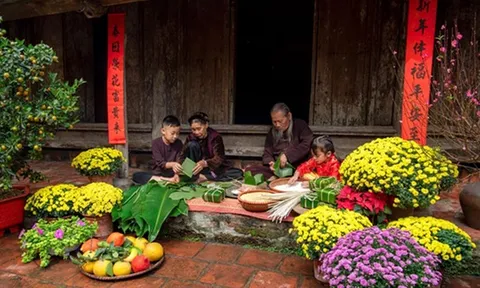 Chi trả gộp 2 tháng lương và trợ cấp xã hội để người dân vui xuân, đón Tết