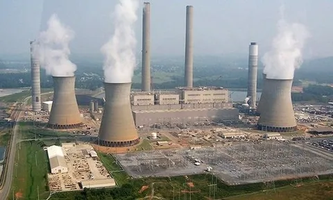 Hai nhà máy điện hạt nhân đầu tiên của Việt Nam: Cần sớm được gỡ khó