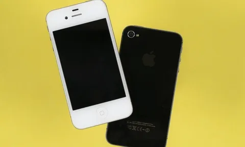 Một chiếc điện thoại 15 năm tuổi bỗng được săn lùng vì bên trong chứa vàng: "Kho báu" bị lãng quên?