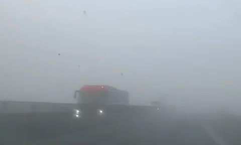 Sương mù dày đặc, tạm cấm lưu thông một số đoạn cao tốc qua Thanh Hóa - Ninh Bình