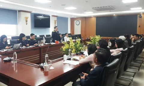 Người dân yêu cầu thanh toán tiền mặt, doanh nghiệp không thể mua hàng trên 5 triệu đồng: Cơ quan Thuế nói gì?