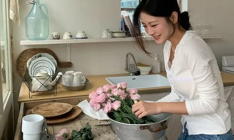 Lương 8 triệu/tháng nhưng nợ 500 triệu: Khi "cái nghèo được trau chuốt" âm thầm rút cạn tài chính của phụ nữ