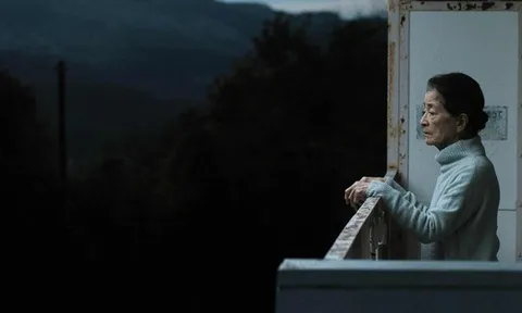 Sang bên kia dốc cuộc đời chợt nhận ra nghịch lý những đứa trẻ "nghịch ngợm" nhất lớp thường là những người con hiếu thảo nhất