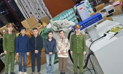 Khám xét khẩn cấp 14 địa điểm ở 4 tỉnh thành trong chuyên án đặc biệt lớn, bắt 3 'ông trùm' và 23 người