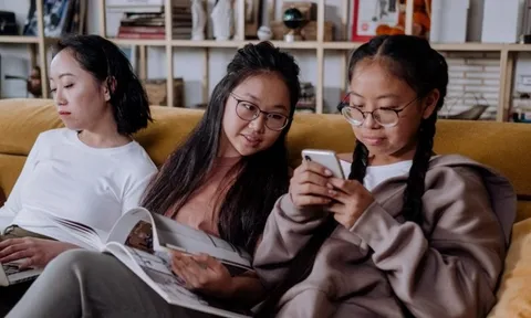 2 quan niệm nhiều phụ huynh tưởng ĐÚNG nhưng thật ra rất SAI, âm thầm gây hại cho con cái