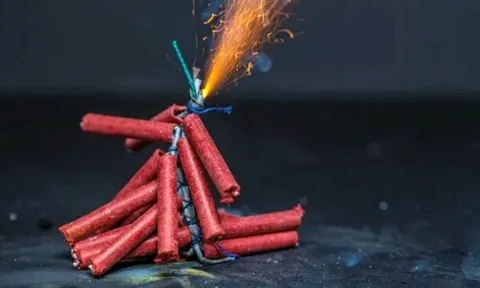 Đốt pháo “cho vui” đêm Giao thừa, coi chừng mất 40 triệu đồng