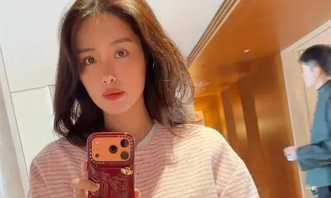 Mỹ nhân 92 sinh con cho thiếu gia tập đoàn được nhà chồng chấp thuận, khoe ảnh đón Tết trong dinh thự xa hoa