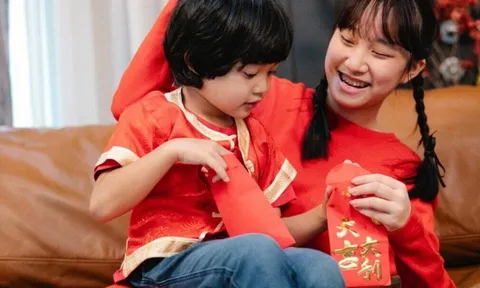 Chuyên gia cảnh báo: Dịp Tết, hãy nhớ giữ con em mình tránh xa 5 kiểu người thân có khả năng gây hại này