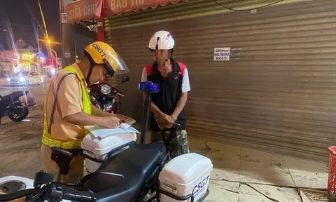 Nồng độ cồn gấp đôi mức kịch khung: Hai người nhận cái kết đắng ngày cuối nghỉ Tết