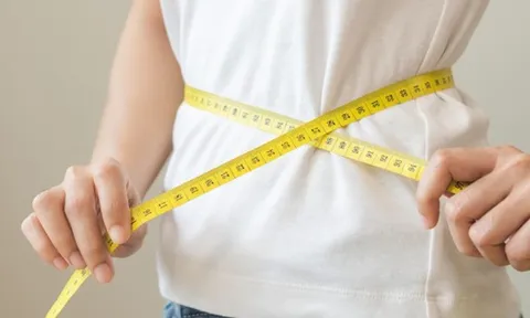 Sau tuổi 40 bạn có thể tăng cân ngay cả khi chỉ uống nước? Bác sĩ hướng dẫn 4 cách ăn để tăng khả năng đốt cháy mỡ thừa