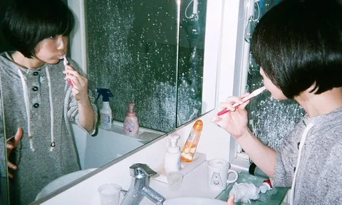 Đánh răng nước nóng hay nước lạnh tốt hơn? Câu trả lời khiến ai cũng ngỡ ngàng