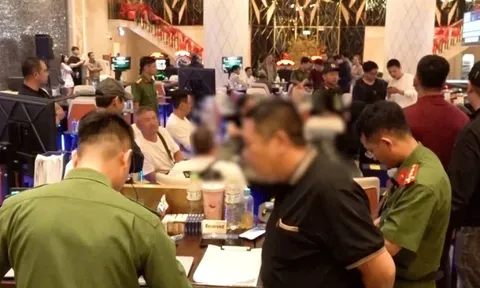 13 người nước ngoài đánh bạc trái phép tại tầng hầm khách sạn 5 sao ở Nha Trang