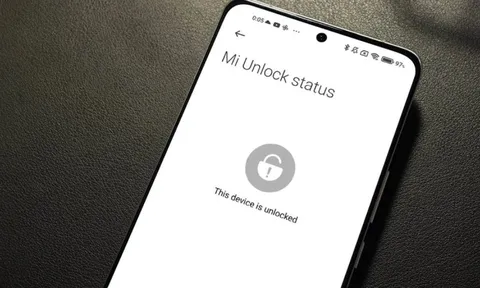 Điện thoại xách tay trước nguy cơ bị chặn ứng dụng ngân hàng và các dịch vụ công