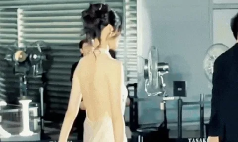 "Nàng thơ" nghi không được thiếu gia cưới, nhưng sinh con vẫn nhận "thưởng nóng" 340 tỷ và căn biệt thự