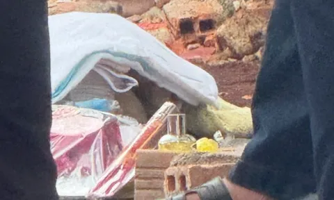 Phát hiện thi thể trẻ sơ sinh tại bãi đất trống