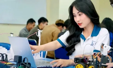 “Học lực trung bình có thể học khoa học máy tính hay AI không?” - Câu trả lời từ PGS của Đại học Bách khoa Hà Nội