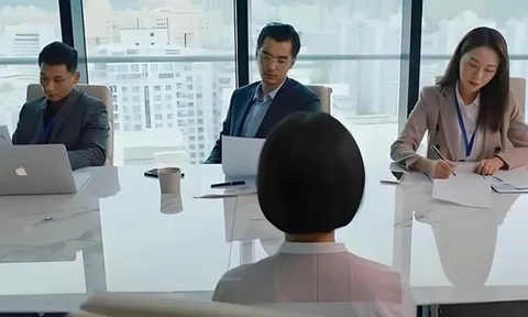 Nhà tuyển dụng: "6 người đi công tác nhưng xe chỉ có 5 chỗ thì sao?" - Câu trả lời "khác người" giúp nữ ứng viên thắng đậm