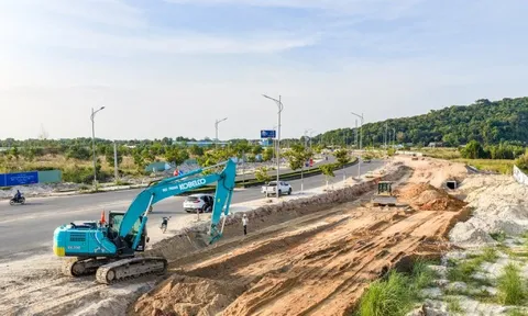 Dự án giao thông nguy cơ 'vỡ' tiến độ vì khan hiếm xăng dầu, vật liệu tăng giá