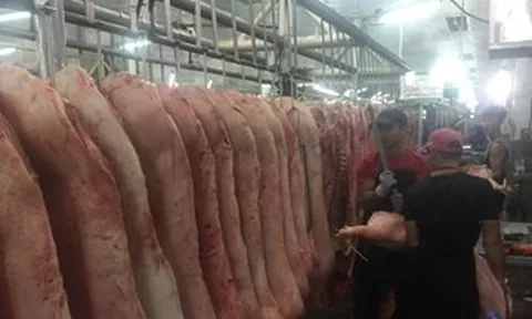 Giá heo hơi hôm nay, 17-3: Diễn biến trái chiều tại chợ đầu mối