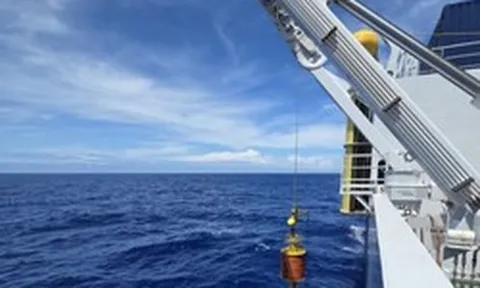 Dùng hệ thống 648 kênh cảm biến “quét” đáy đại dương, phát hiện kho báu đất hiếm nằm ở độ sâu 5.800m