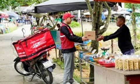 Gửi hàng cá nhân chưa bao giờ dễ đến thế: Vài chạm trên điện thoại, shipper đến tận nhà lấy hàng dù chỉ 1 đơn